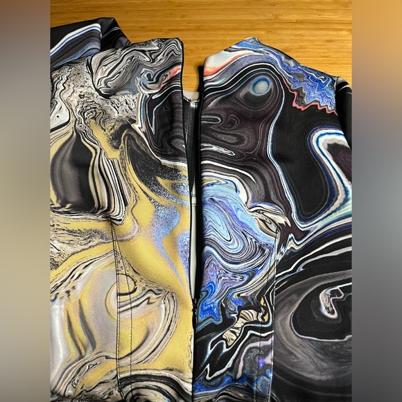 GUC Yigal Azrouël- Bodycon Abstract Scuba Fabric Dress. Size 2 - Picture 5 of 10